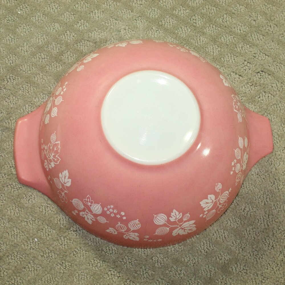 Vtg PYREX Pink Gooseberry 4 Piece Cinderella Mixing Bowl Set  444 443 442 441 - Picture 4 of 15